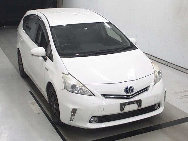 1007 Toyota Prius alpha ZVW41W 2012 г. (JU Chiba)